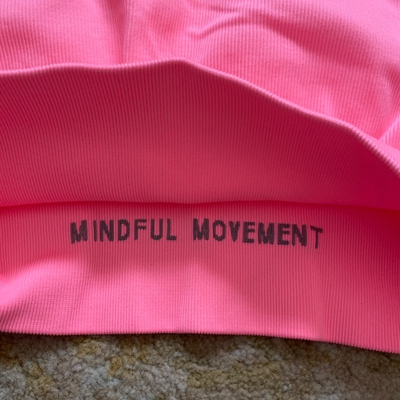 Alo Favorite Bra Tank - Picture 3 of 4